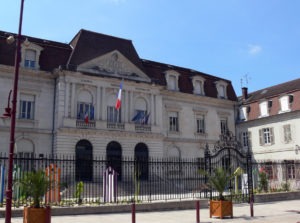 Courtier à Vesoul